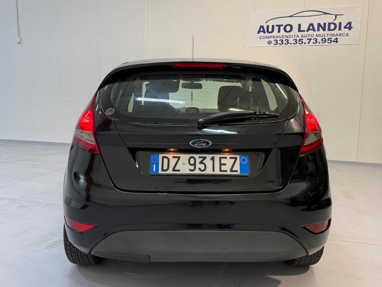 Ford Fiesta 1.4 TDCi 68CV 5 porte Titanium