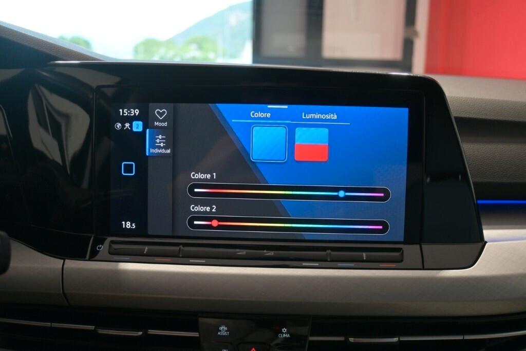 VOLKSWAGEN GOLF 8 2.0 TDI 115CV DSG SCR LIFE ( FARI LED - DIGITAL COCKPIT - AMBIENT LIGHTS - ADAPTIVE CRUISE - APP CONNECT - PARK PILOT )