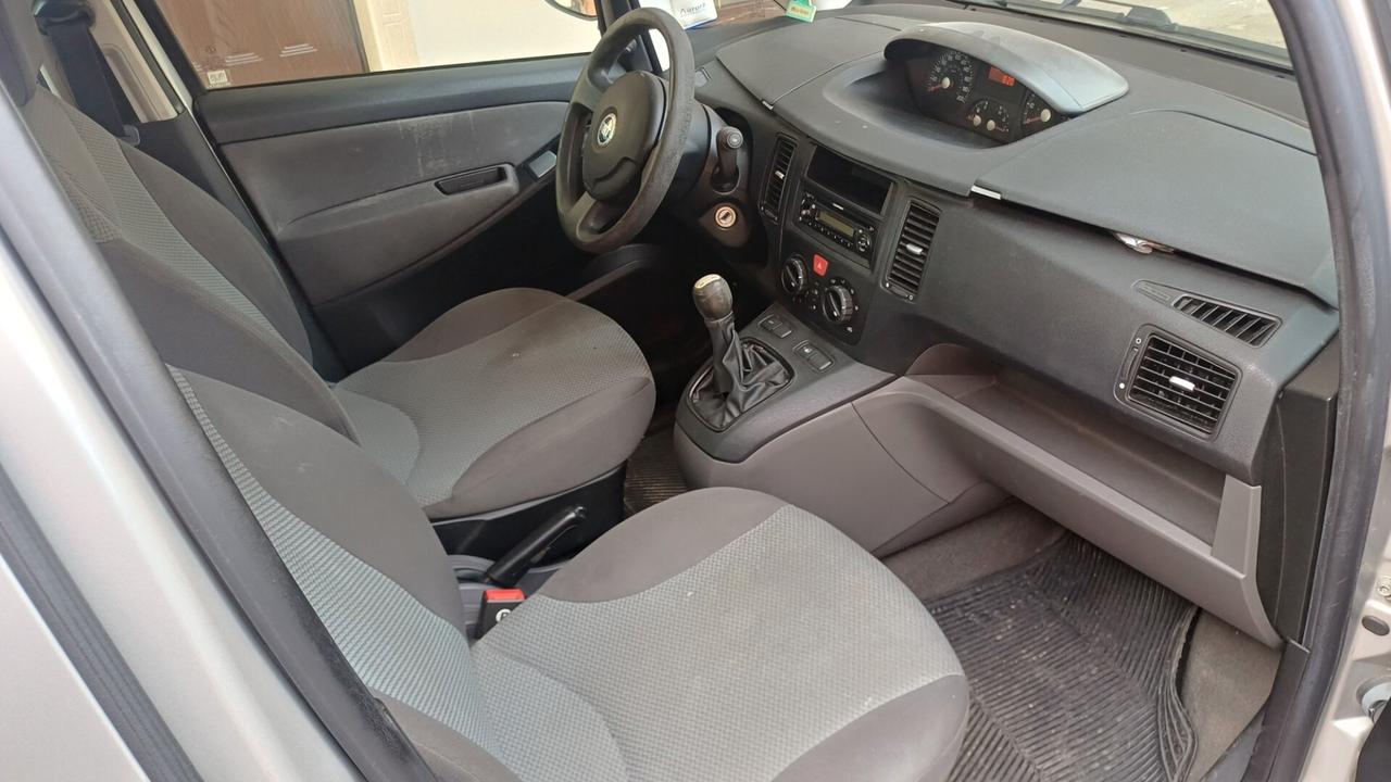 Fiat Idea 1.3 Multijet 16V 70 CV BlackEnergy