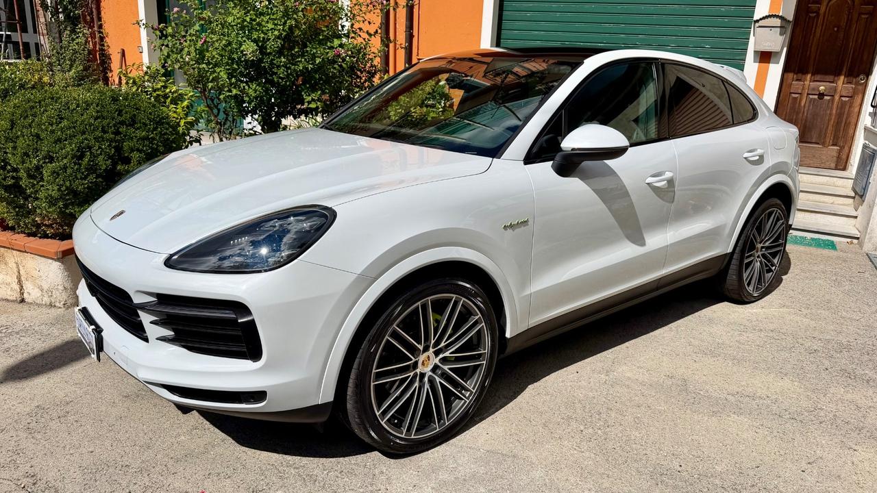 Porsche Cayenne Coupé 3.0 V6 E-Hybrid