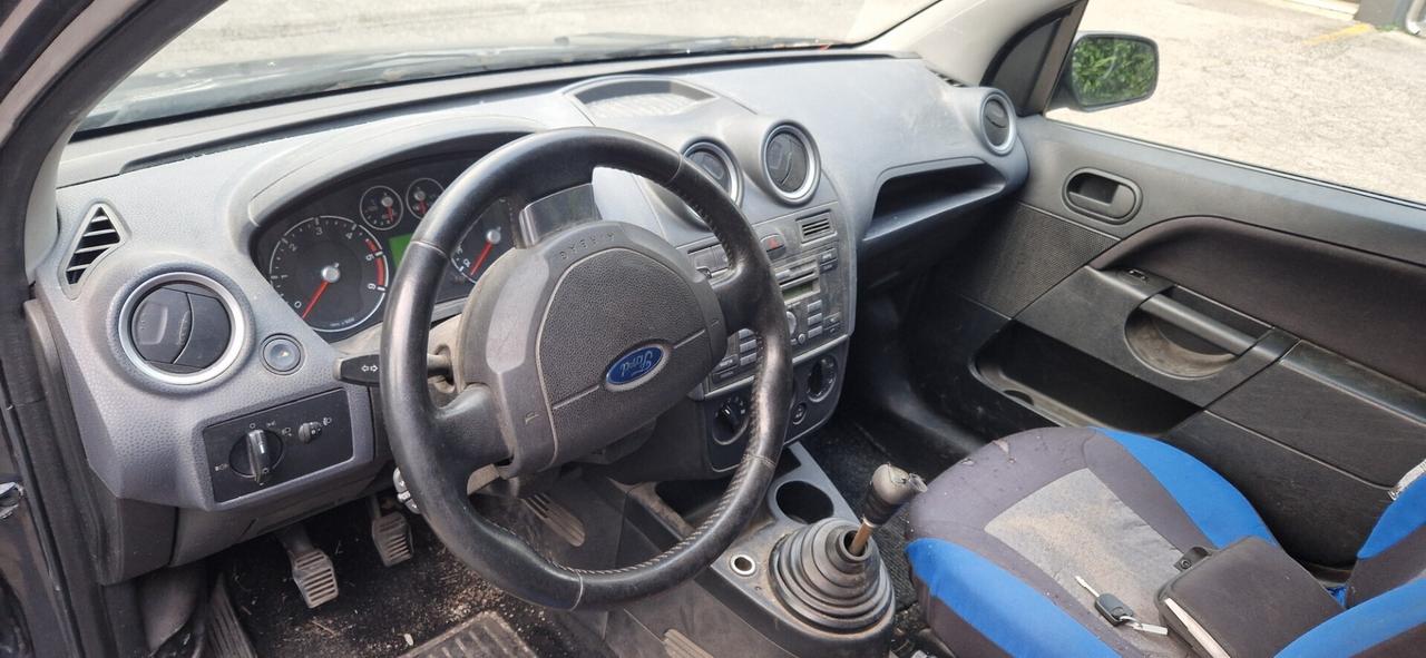 Ford Fiesta 1.4 TDCi 5p. Ghia per export
