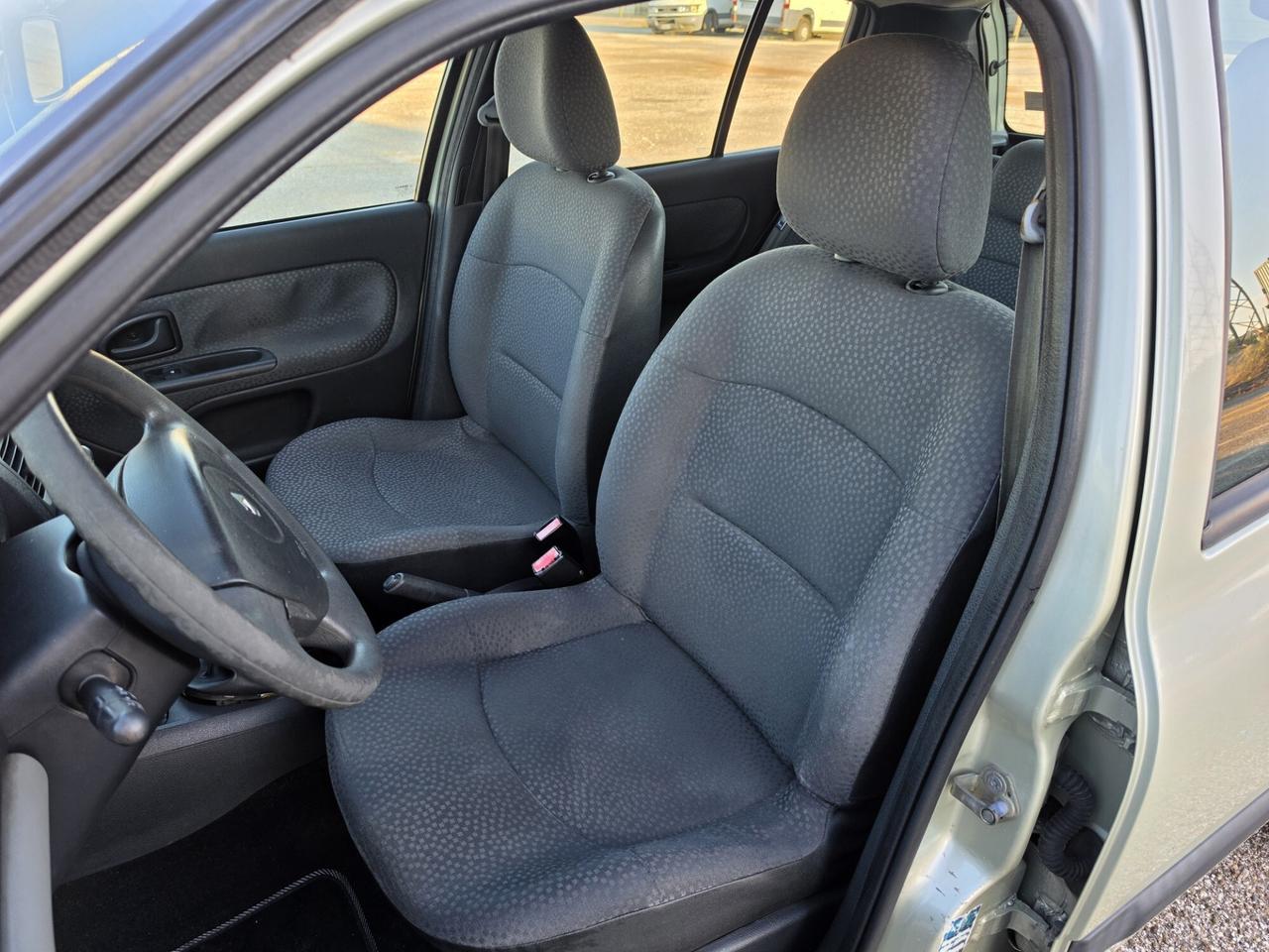 Renault Clio 1200 benzina gpl