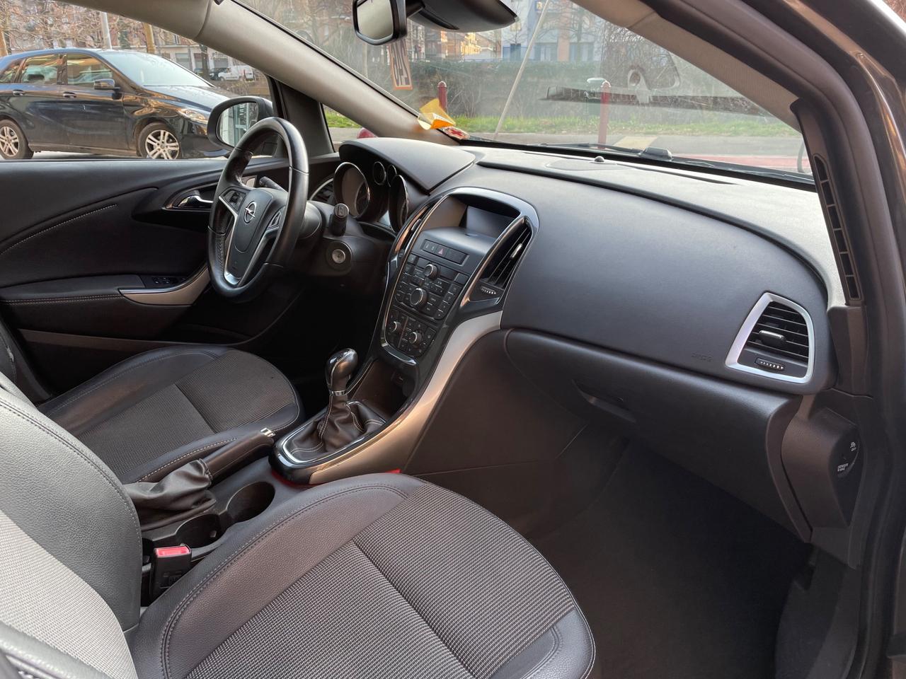 Opel Astra 1.7 CDTI110CVSportsTourerCosmo/GARANZIA