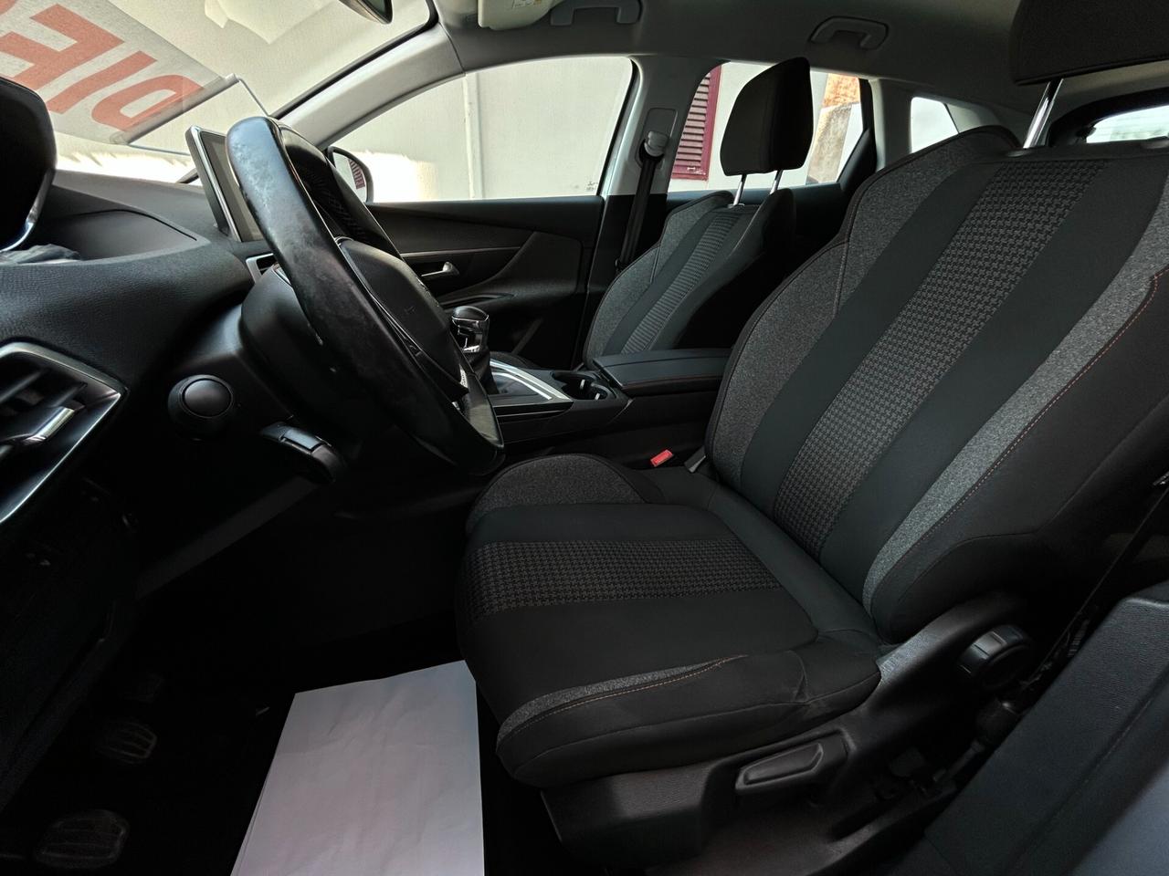 Peugeot 3008 2019 1.5 BlueHDi 130 Allure KM CERT LEGGI!