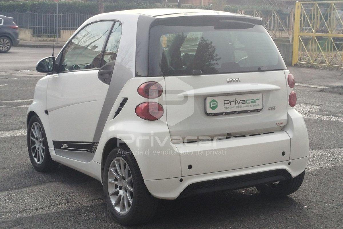 SMART fortwo 1000 52 kW MHD coupé pure