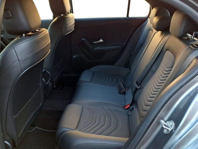 Mercedes-Benz Classe A 180 d 116 CV Automatica NAVI LED Business Extra