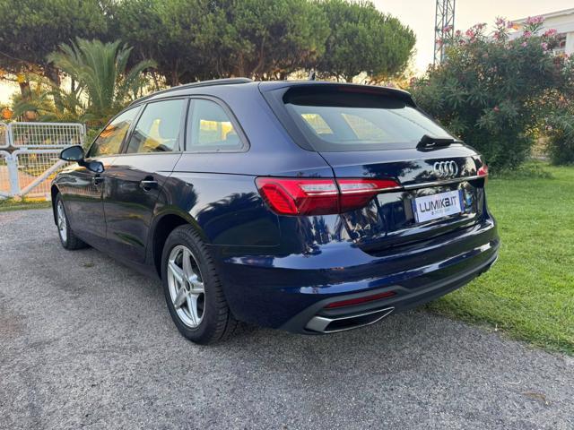 AUDI A4 Avant 30 TDI/136 CV S tronic Business Advanced