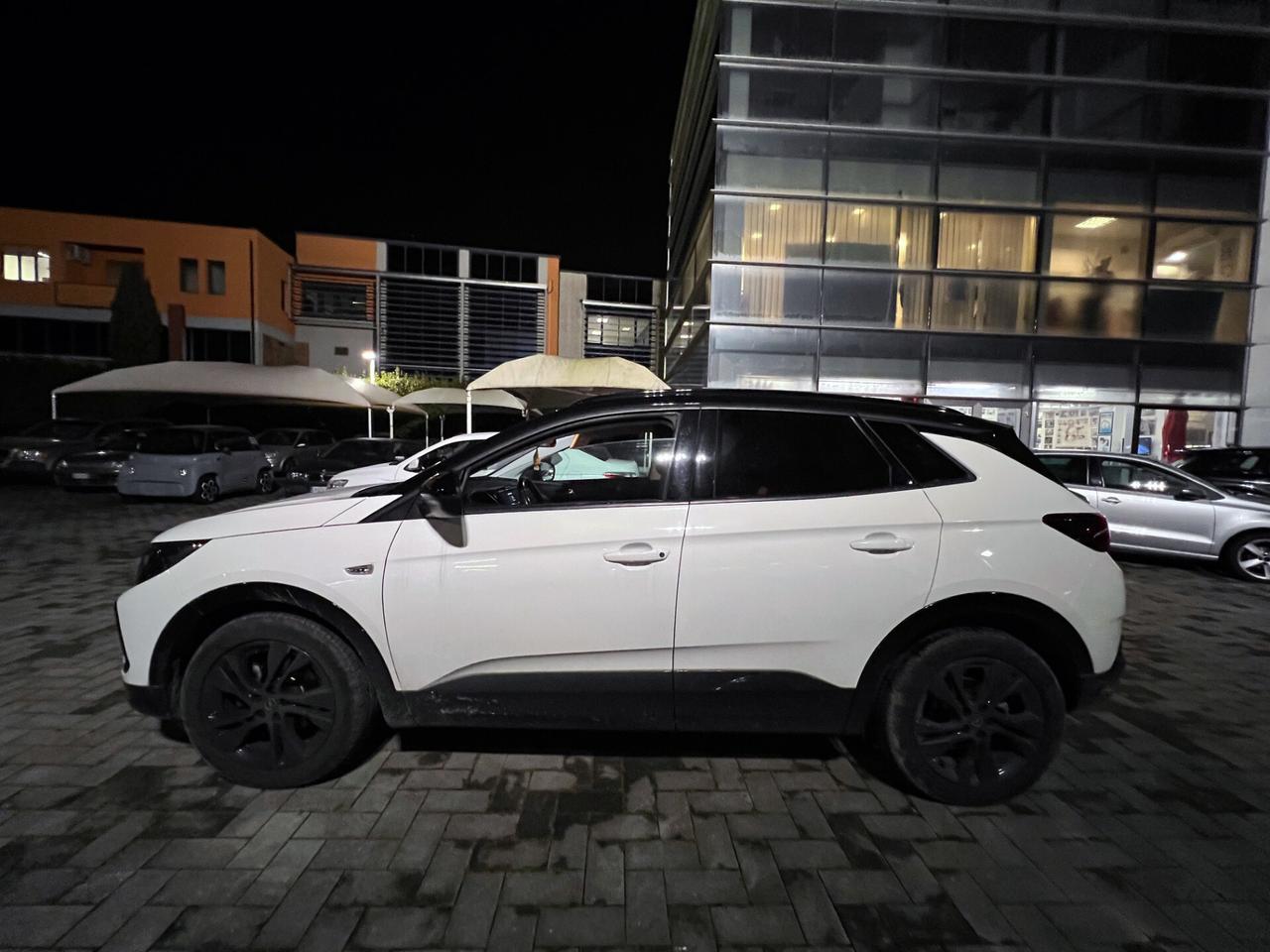 Opel Crossland 1.2 Turbo 12V 130 CV Start&Stop Design & Tech