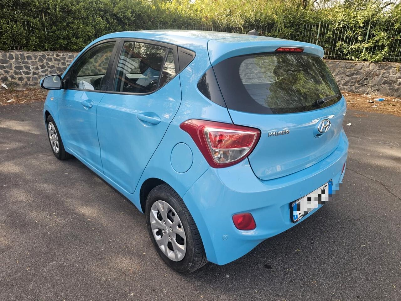 Hyundai i10 p.a.r.i. a.l. n.u.o.v.o.