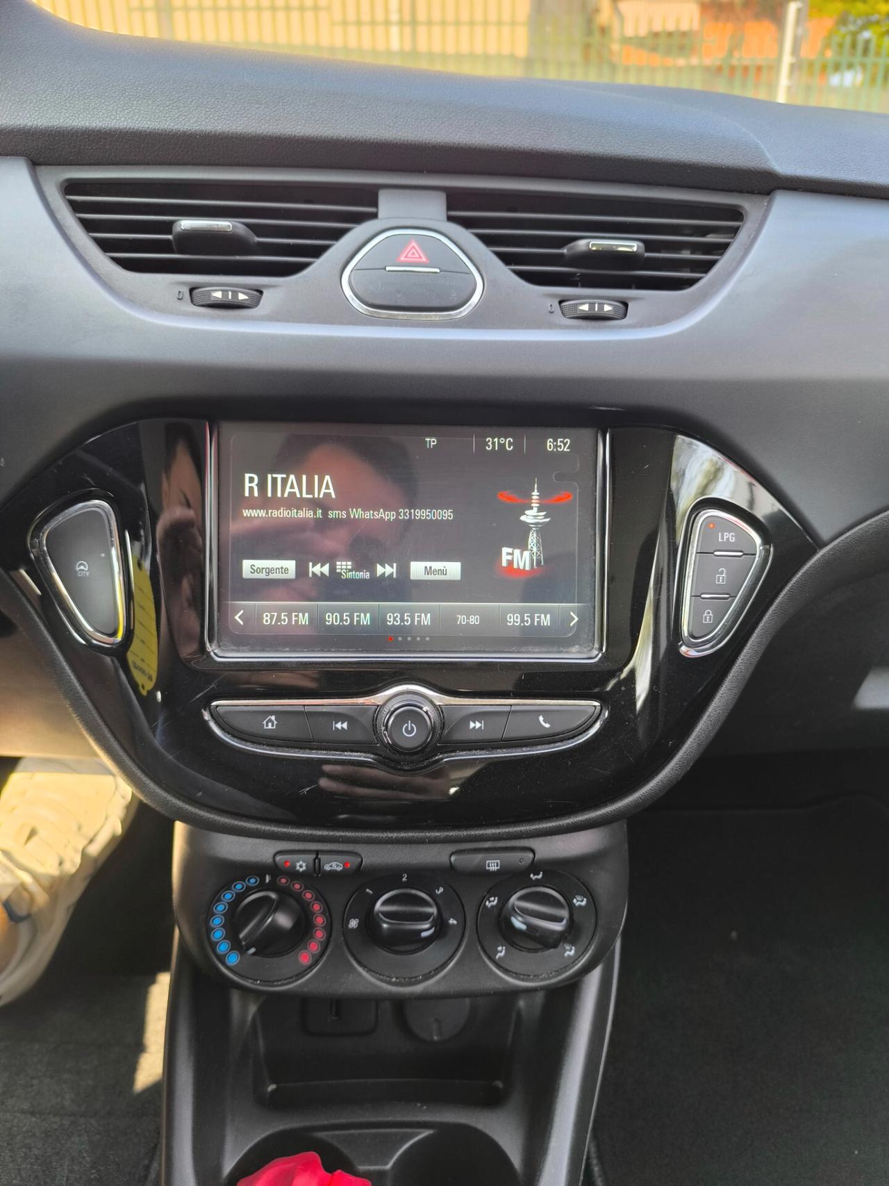 Opel Corsa 1.4 90CV GPL Tech 5 porte Innovation