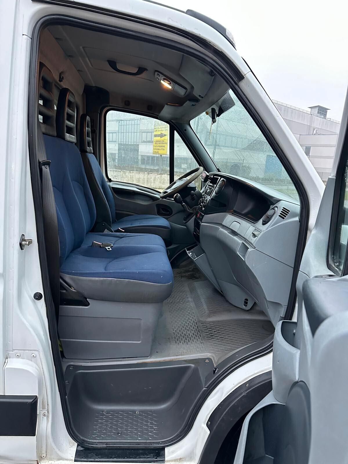 IVECO DAILY CON FRIGO