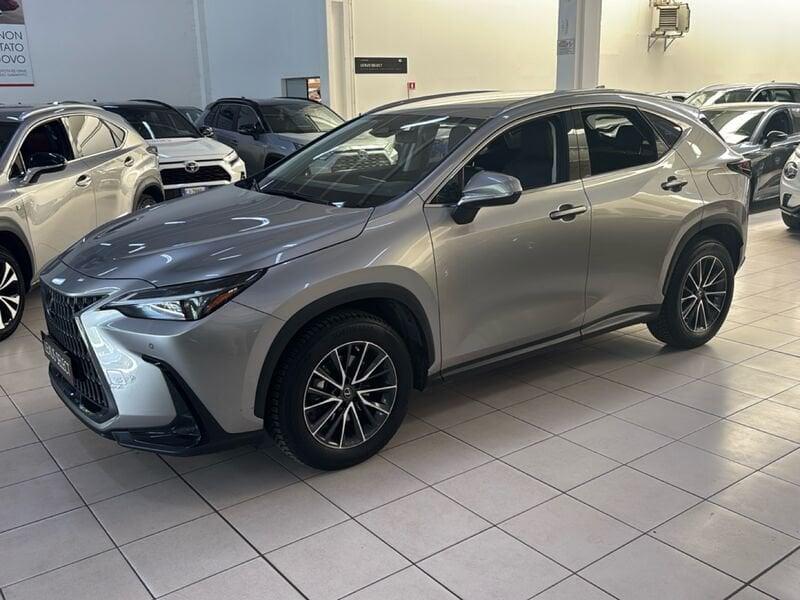 Lexus NX Hybrid Premium+ 4WD