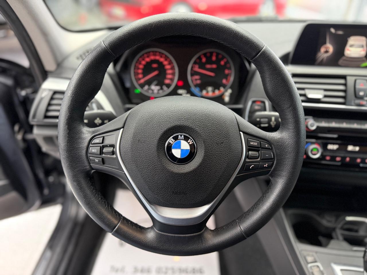 Bmw 118 118d 5p. Urban