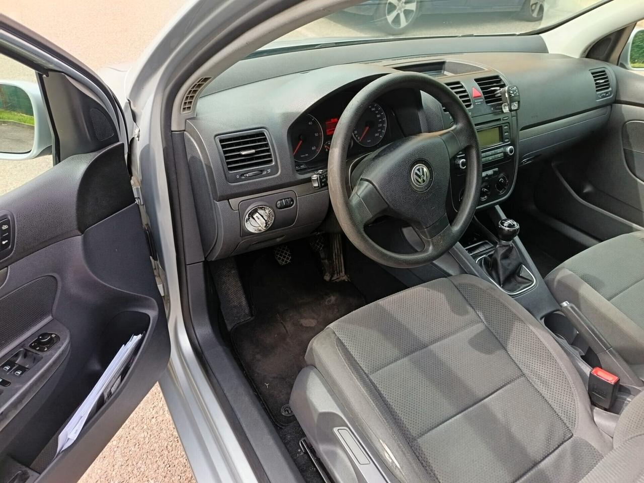 Volkswagen Golf 1.9 TDI 5p. Sportline