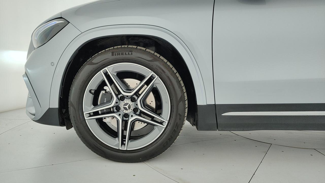Mercedes-Benz GLA 180 AMG Line Advanced Plus auto
