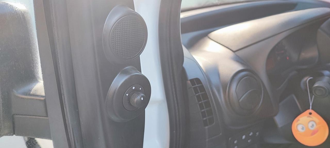 Fiat fiorino 1.3 diesel 95cv italiano 12/2021