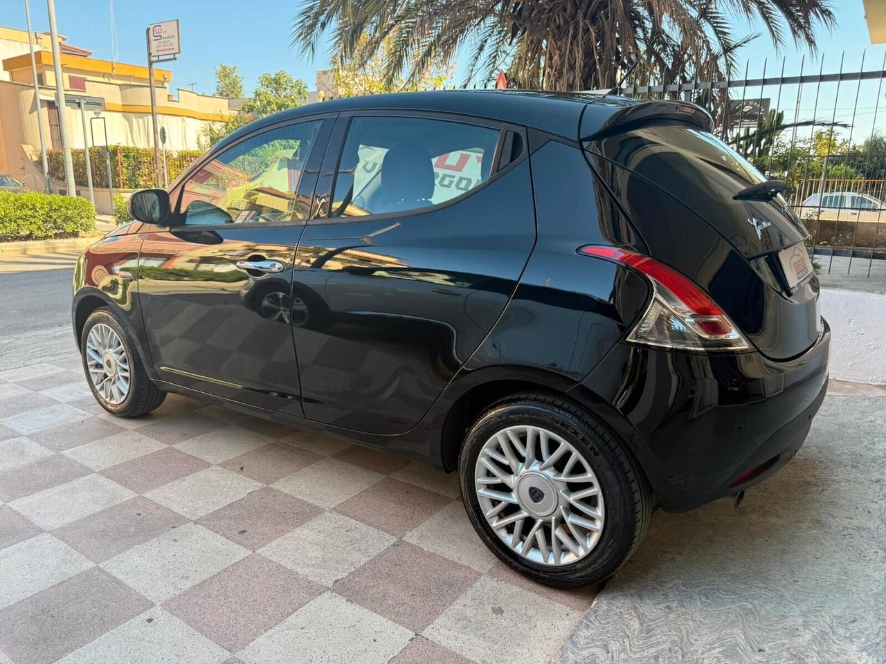 Lancia Ypsilon 1.2 Gold