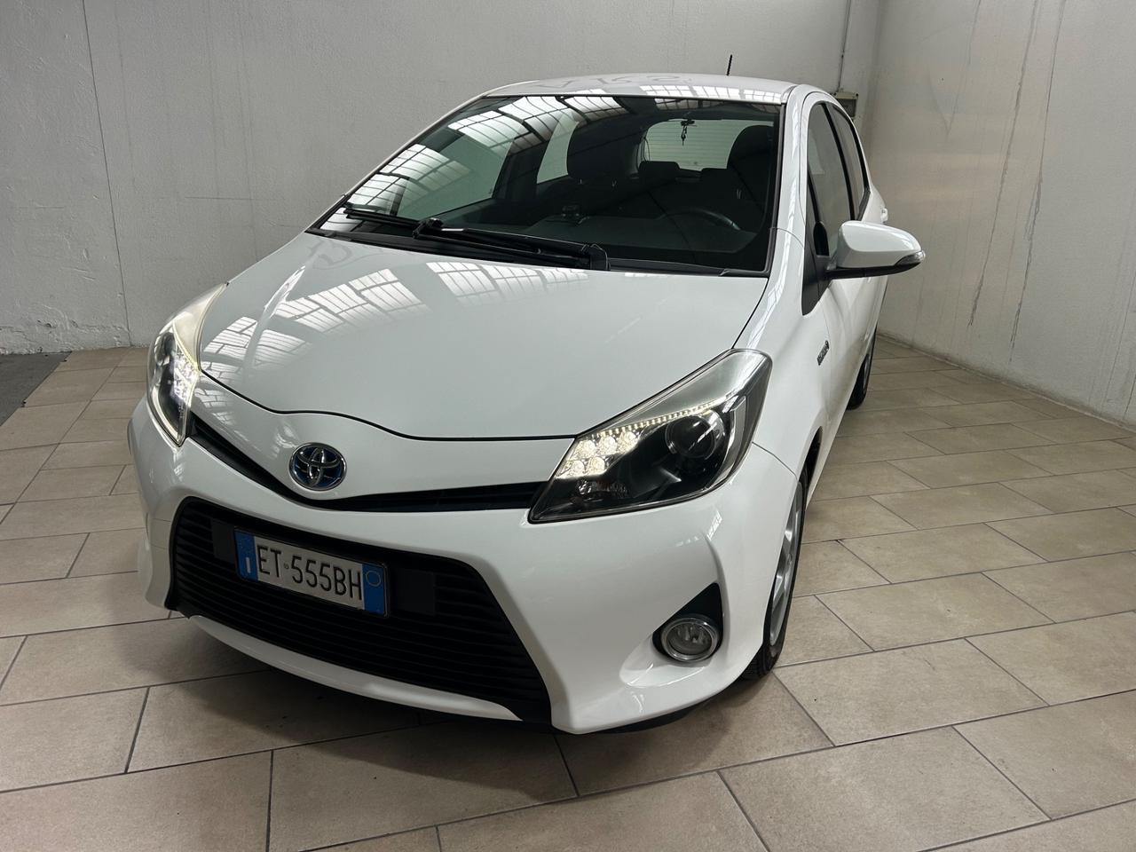 Toyota Yaris 1.5 Hybrid 5 porte Lounge