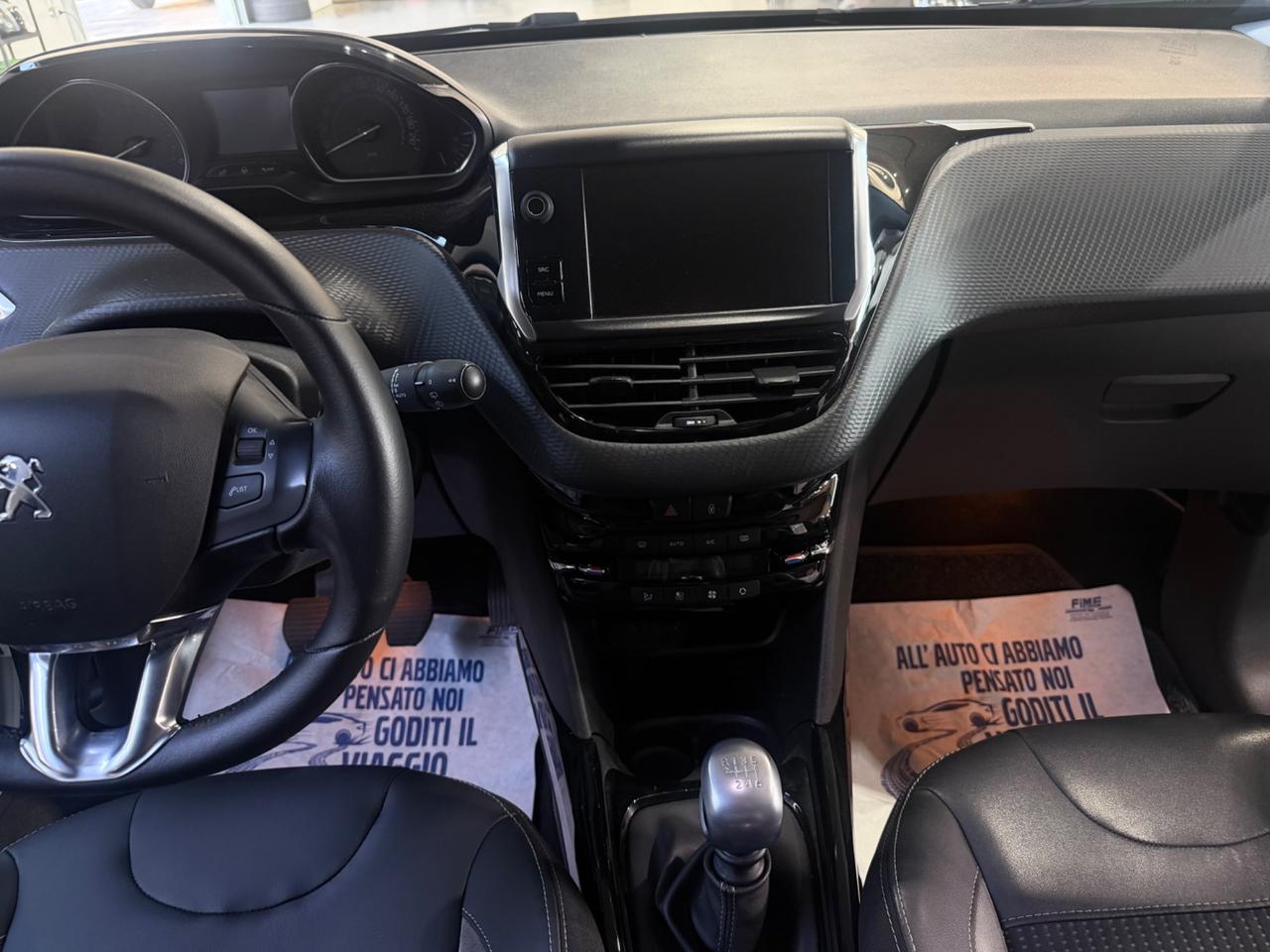 Peugeot 2008 BlueHDi 100 S&S Allure