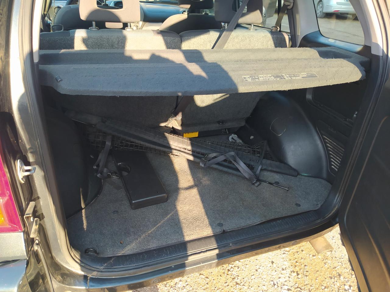 Toyota RAV 4 RAV4 2.0 Tdi D-4D cat 5 porte Sol