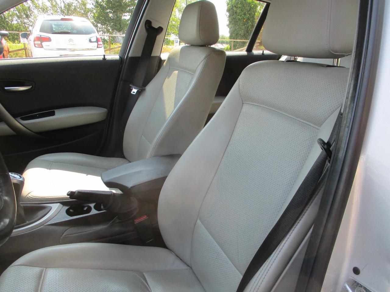 BMW 116 i 5p Futura Pelle/Sensori