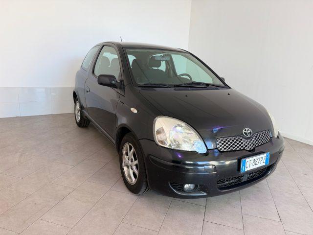 TOYOTA Yaris 1.3i 16V cat 3 porte Sol