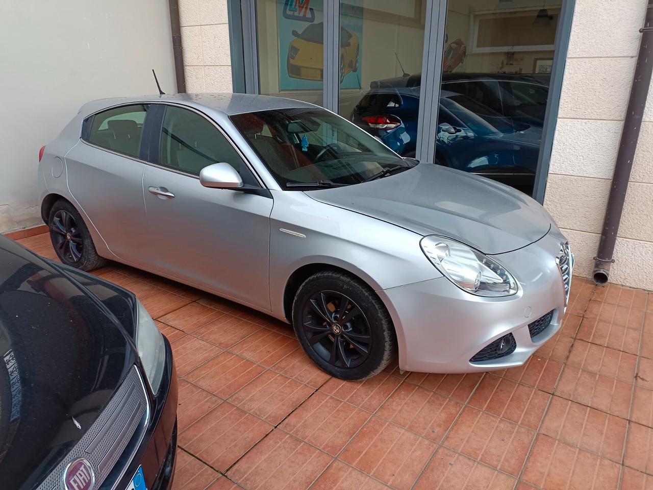 Alfa Romeo Giulietta 1.6 JTDm-2 105 CV Distinctive