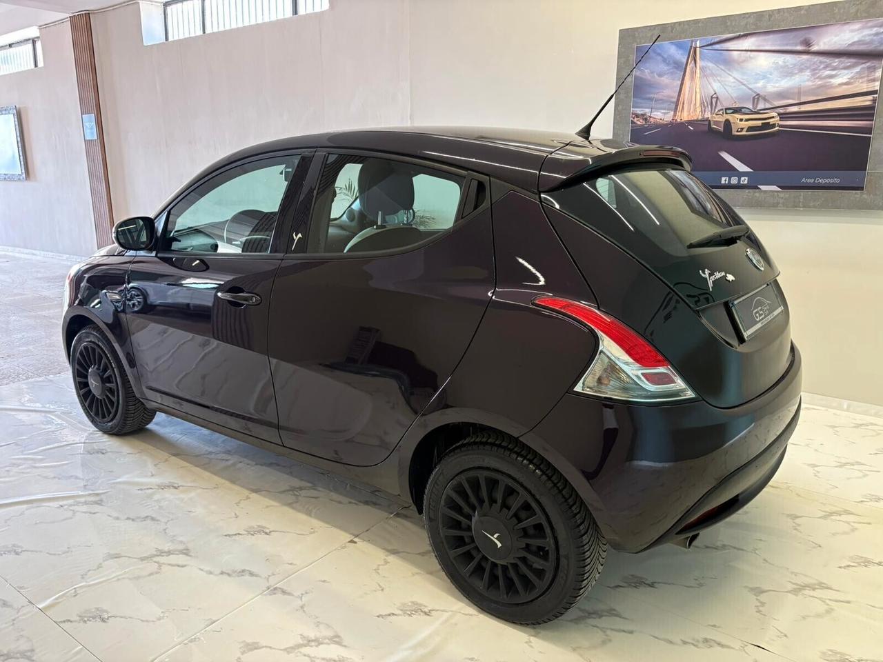 Lancia Ypsilon 1.2 69 CV 5 porte GPL Ecochic Gold