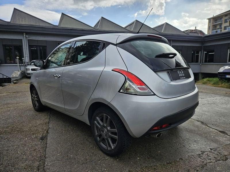 Lancia Ypsilon Ypsilon 1.2 8v Silver 69cv