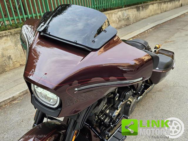 HARLEY-DAVIDSON CVO Street Glide 25th