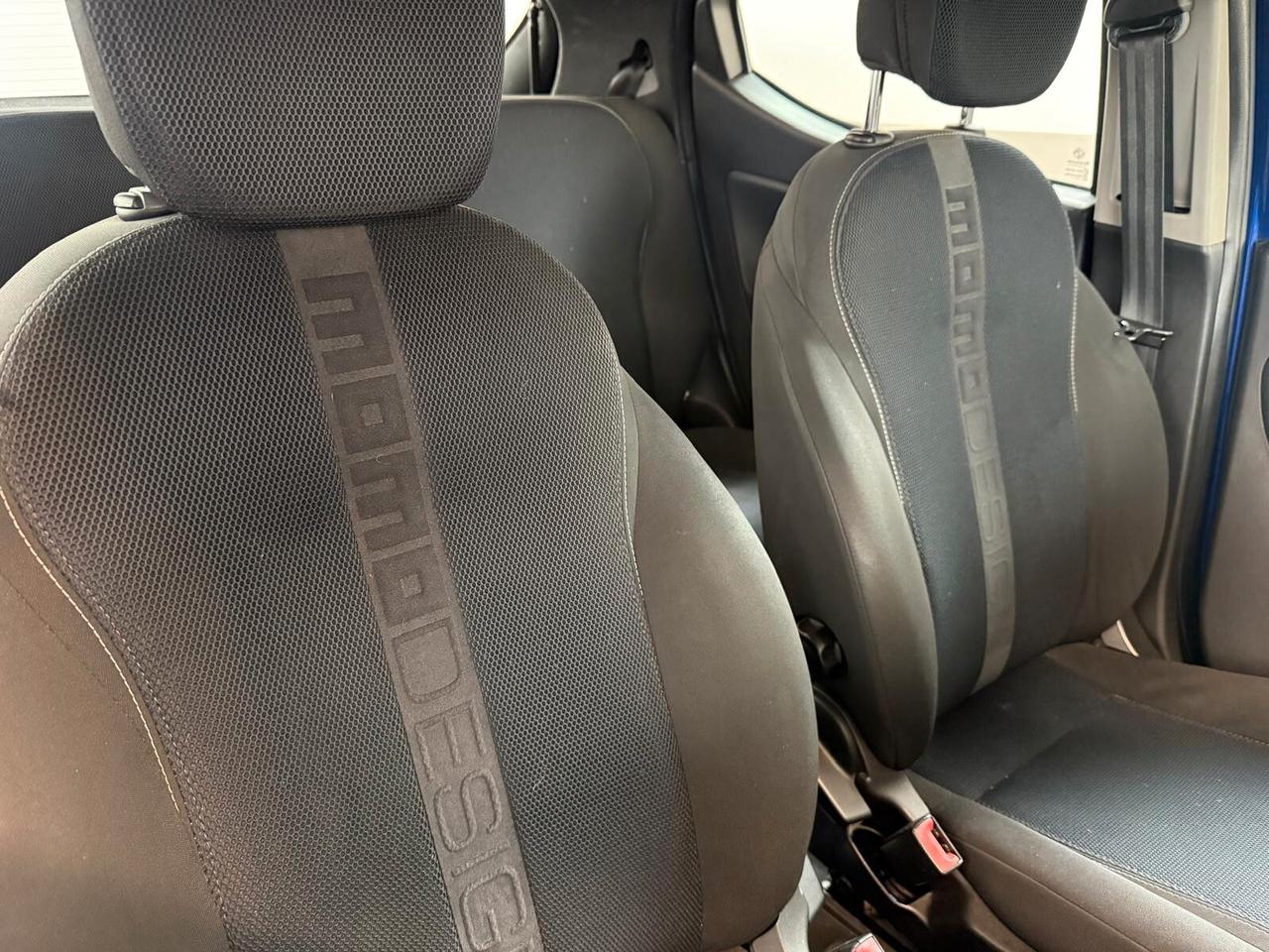 Lancia Ypsilon 1.2 69 CV 5 porte S Momodesign