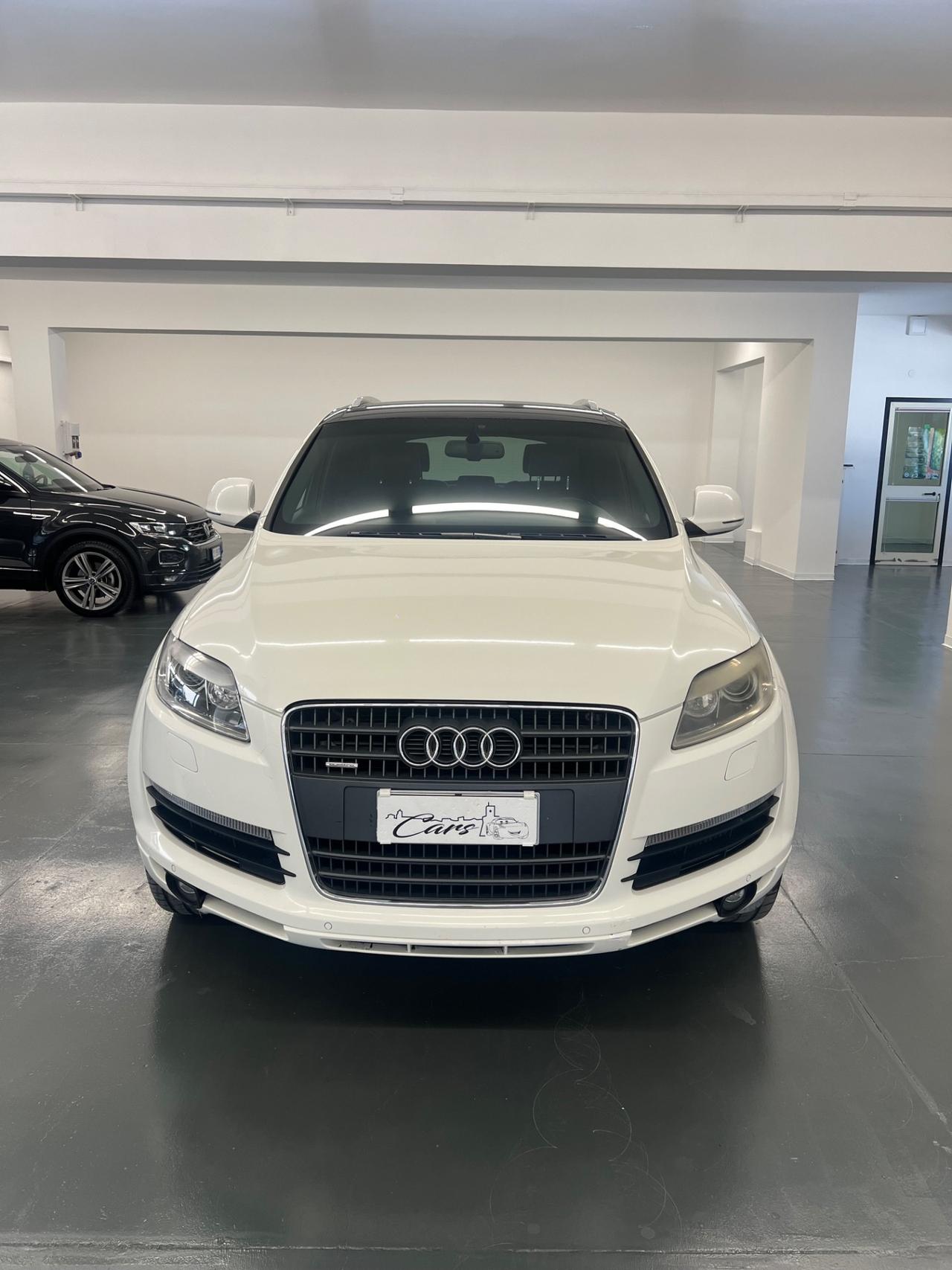 Audi Q7 3.0 V6 TDI 240 CV quattro tiptronic