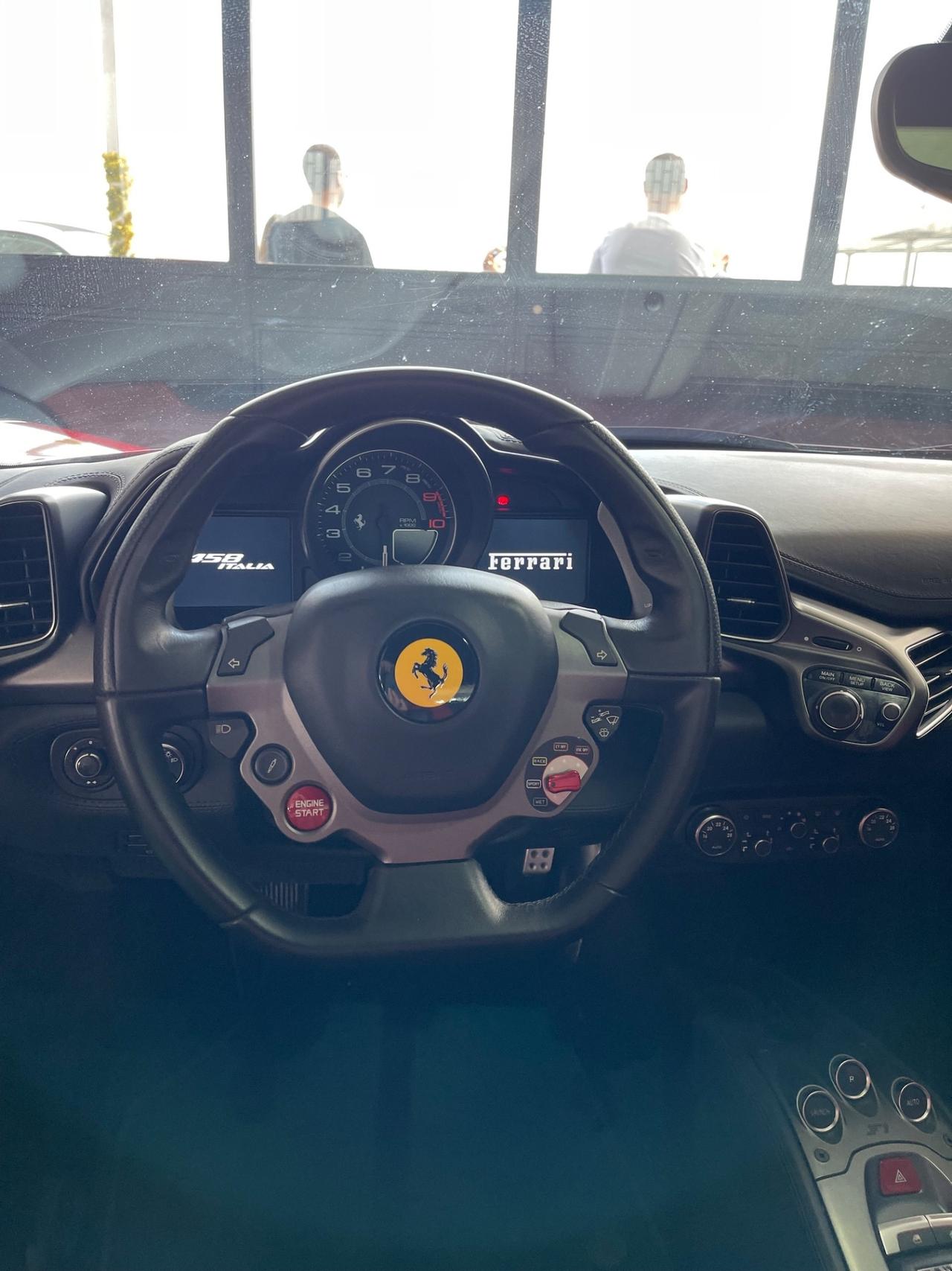 Ferrari 458 Italia DCT Tailor Made PERMUTE RATE