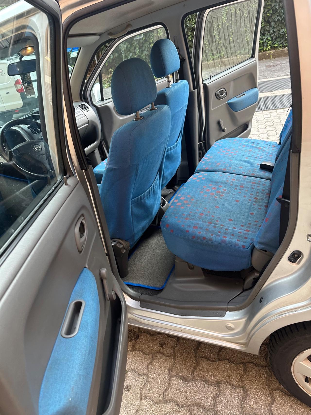 Opel Agila 1.2 16V Cosmo