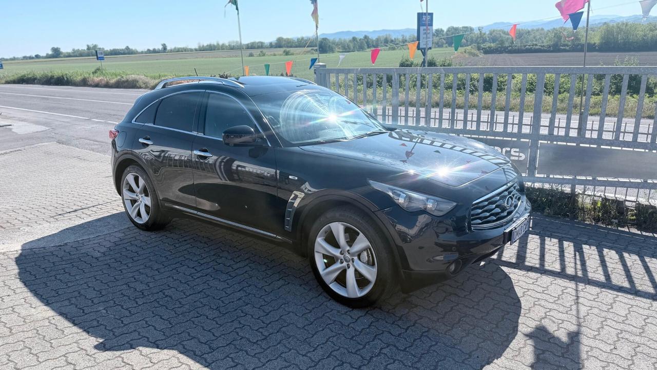 Infiniti FX FX30d S 3.0 DIESEL 4X4