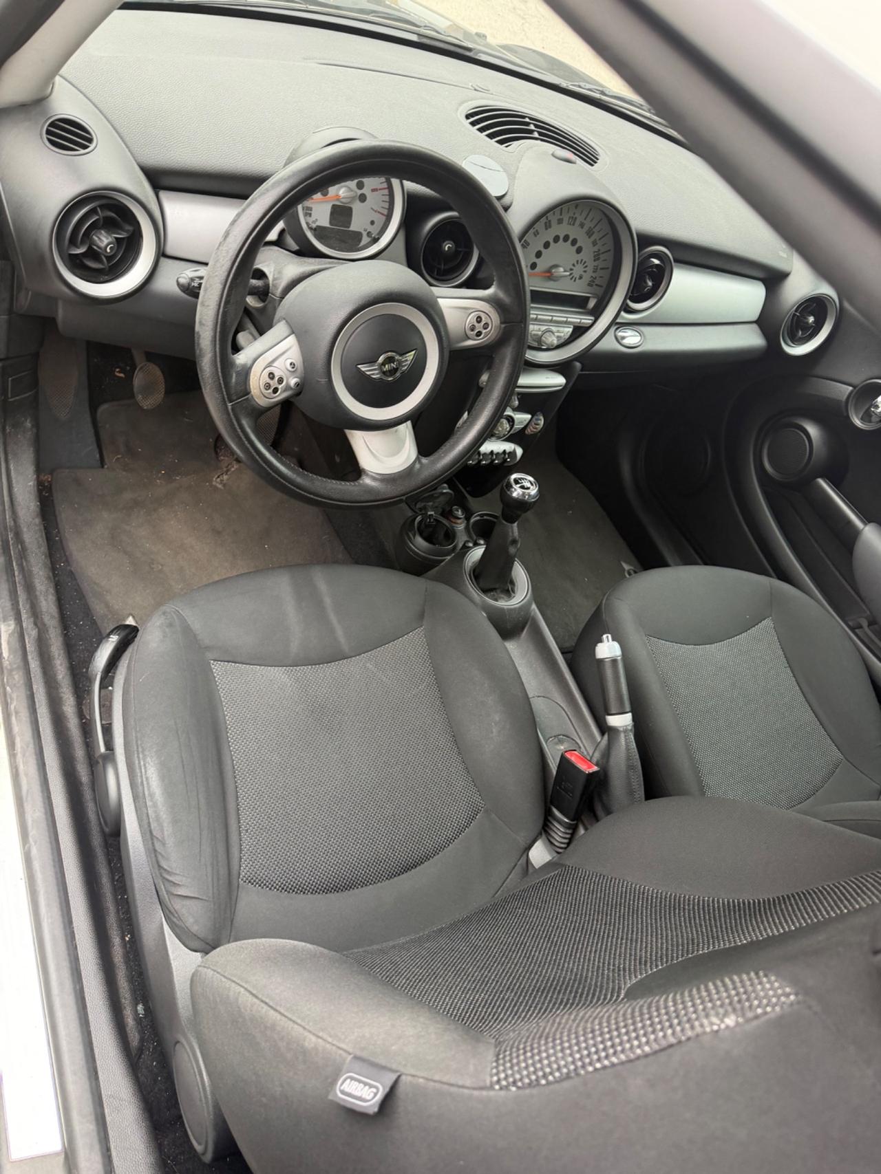 Mini 1.6 16V Cooper D