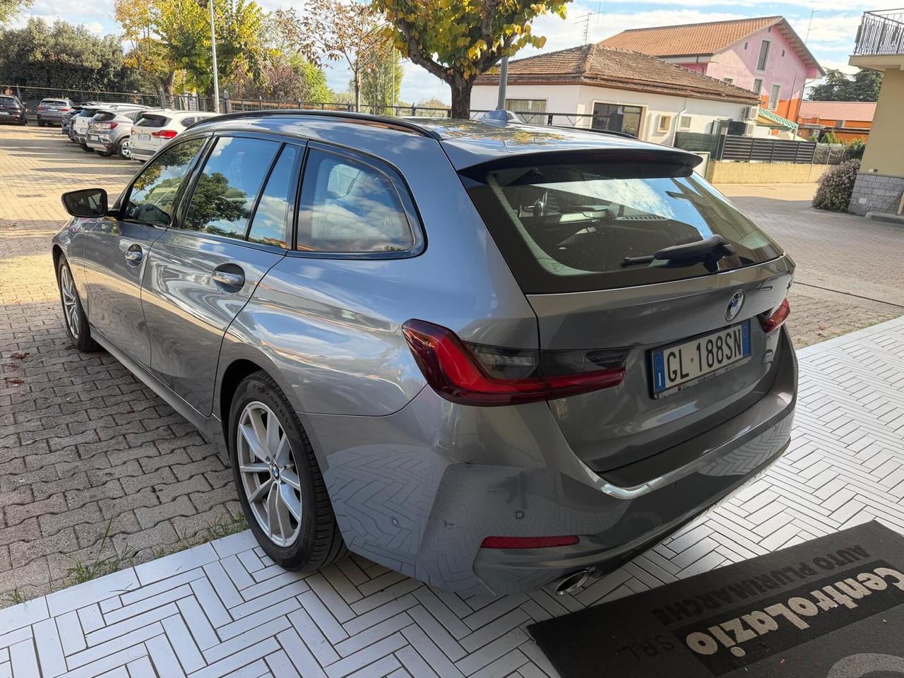Bmw 318 318d Touring 48V business restailing