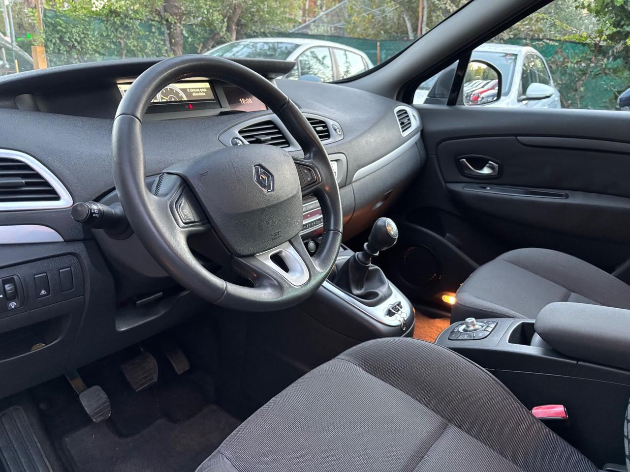 Renault Scenic 1.5 dCi 110CV 7 posti