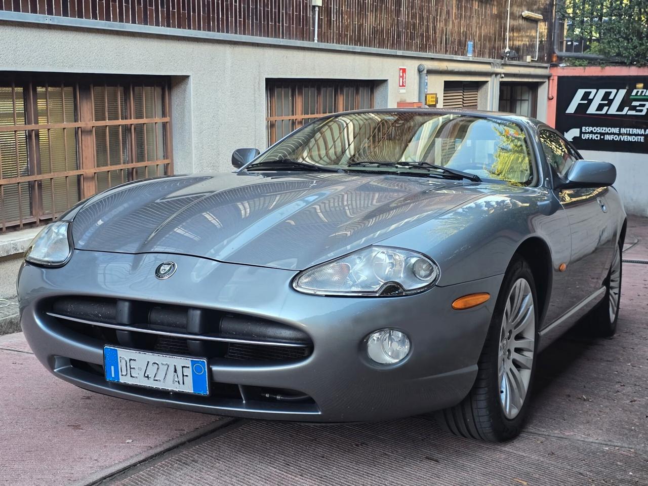 Jaguar XK XK8 4.2 V8 Coupé - Tutti tagliandi Ufficiali Garanzia totale 12 mesi