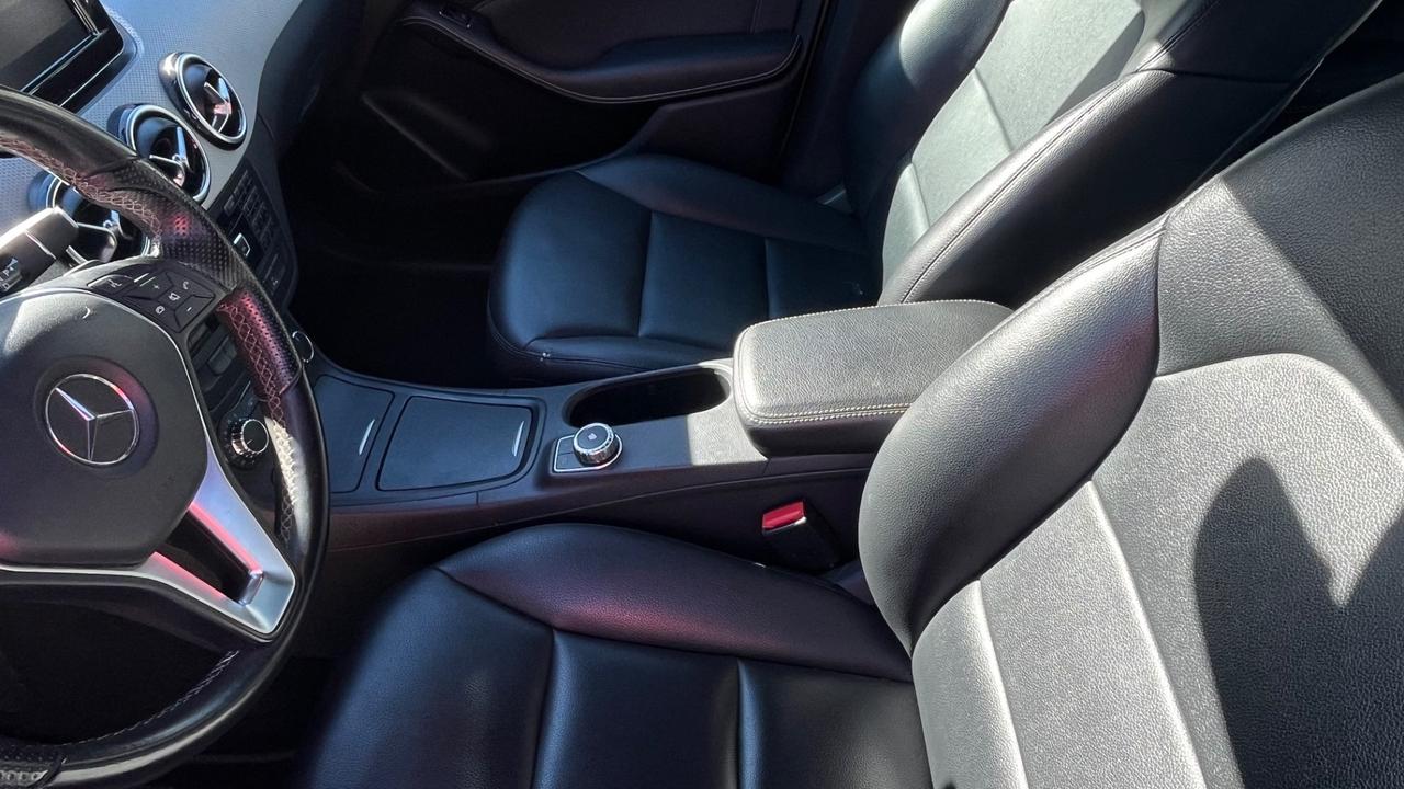 Mercedes-benz B 200 250 Automatic Premium