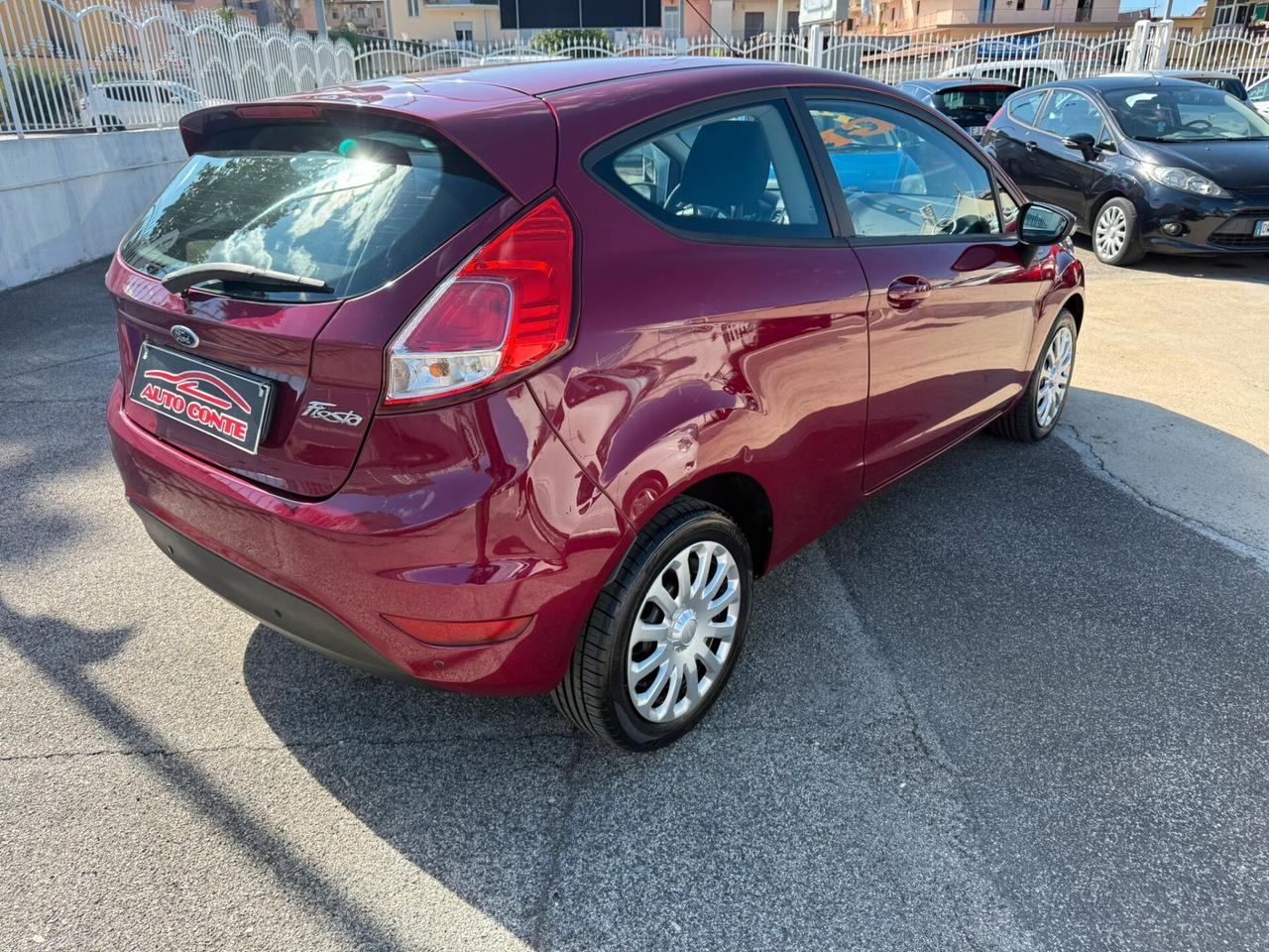 Ford Fiesta 1.4 3 porte Bz.- GPL