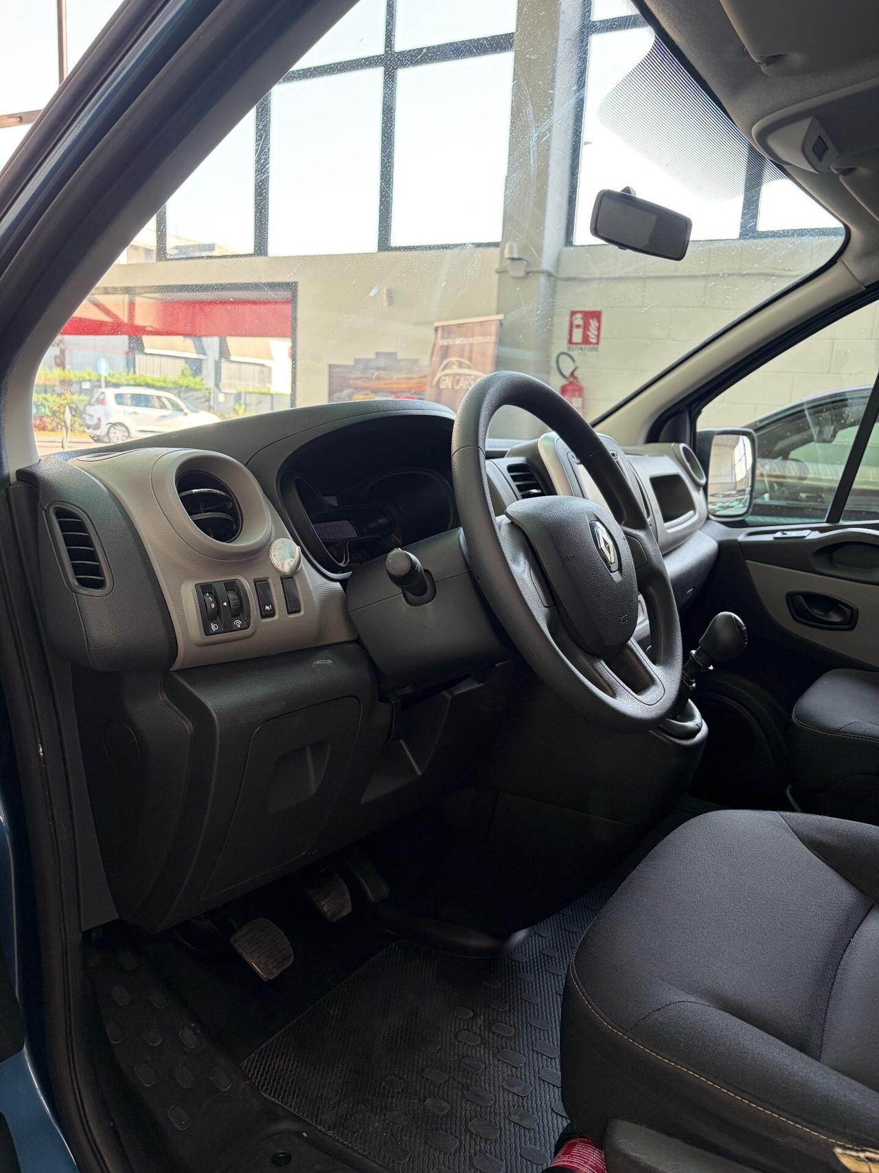 Renault Trafic 5 posti 1.6 Dci120