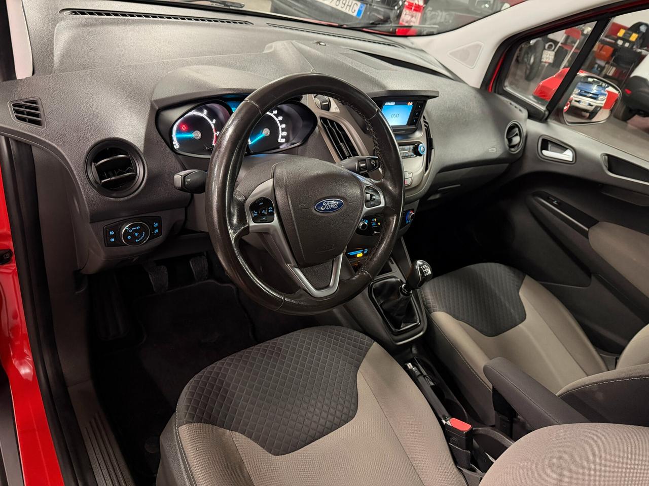 Ford Tourneo Courier 1.0 EcoBoost 100 CV Plus