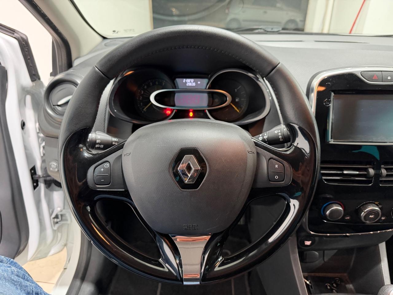 RENAULT CLIO 2015 GPL FINO AL 2035