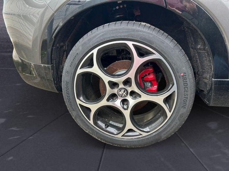 Alfa Romeo Tonale 1.3 280 CV PHEV AT6 Q4 Veloce