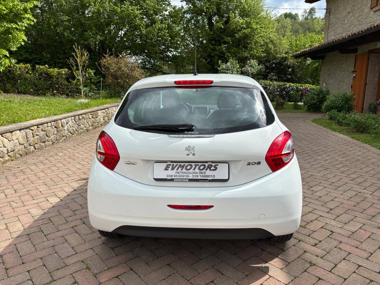 Peugeot 208 1.4 HDi 68 CV 5 p. 45.000 Km OK NEOPATENTATI