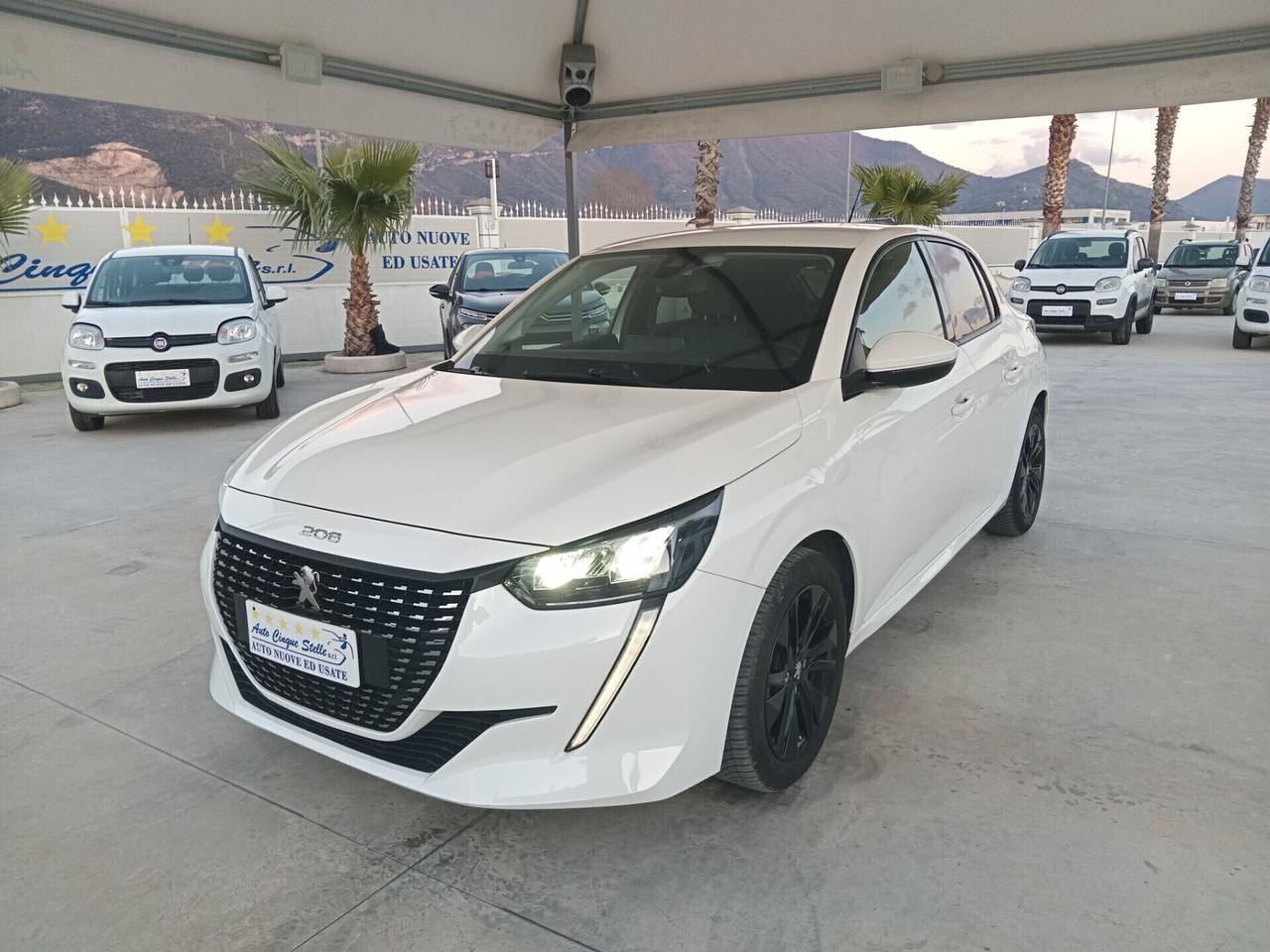 Peugeot 208 BENZ.1.2 C.V 100 AUTOM PER NEO PATENTATI