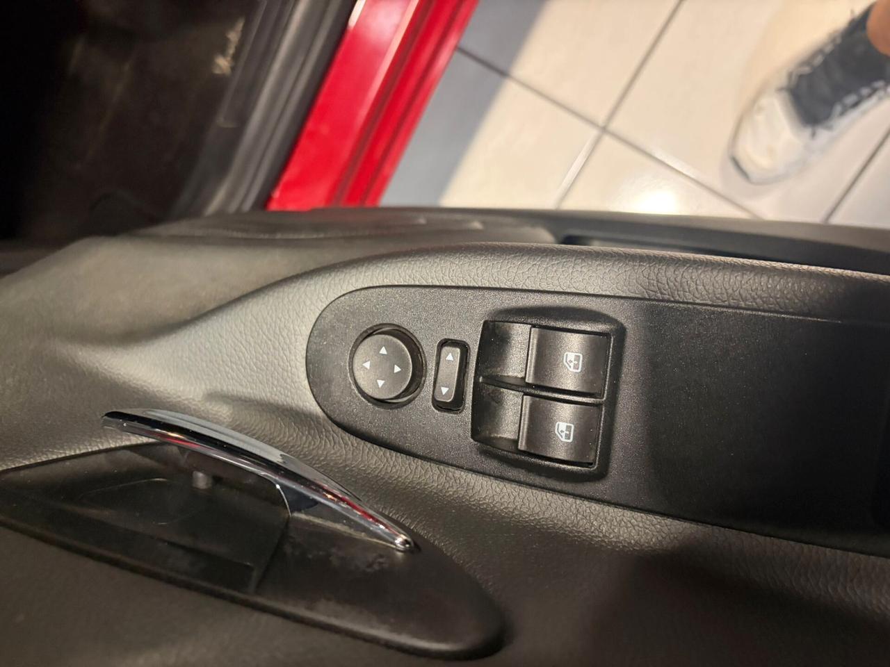 LANCIA YPSILON DEL 2012 900 BENZINA 30.000 KM