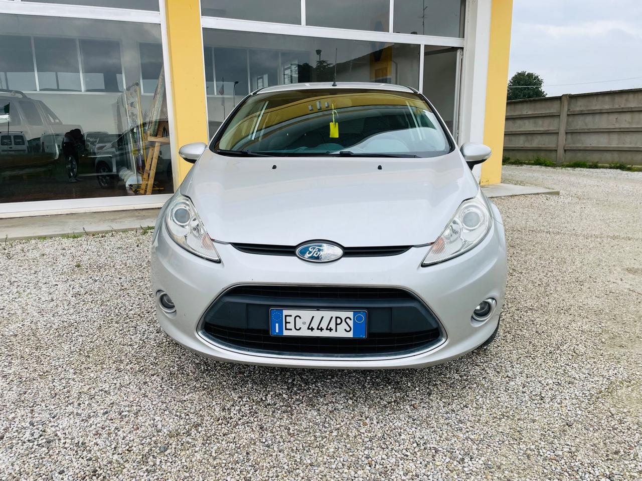 Ford Fiesta 1.4 96CV aut. 3 porte Titanium