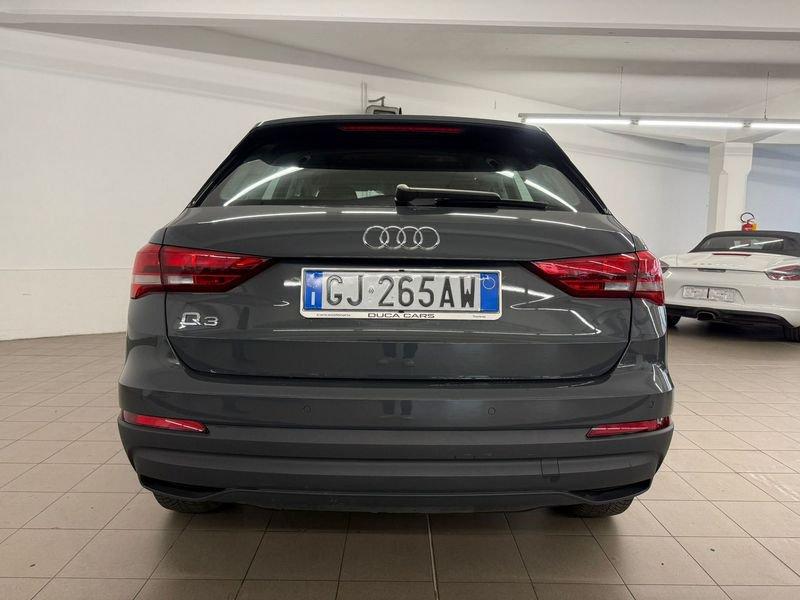 Audi Q3 45TFSI e S-tronic Business anche a314€